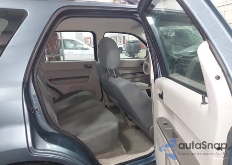 2010 Ford Escape Xls from USA, damaged, VIN 1FMCU0C72AKA63161